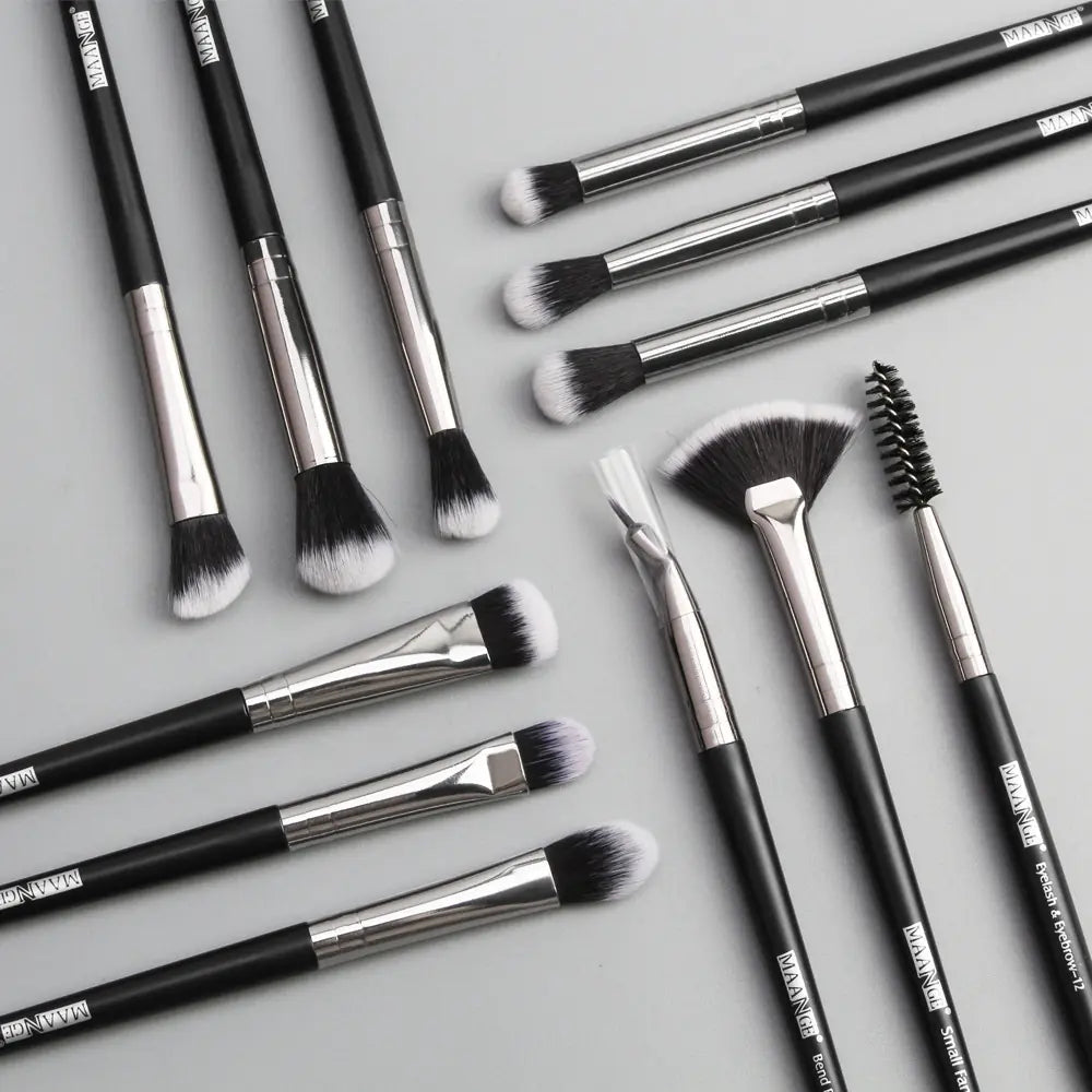 MAANGE 12-Piece Makeup Brush Set for Eyes